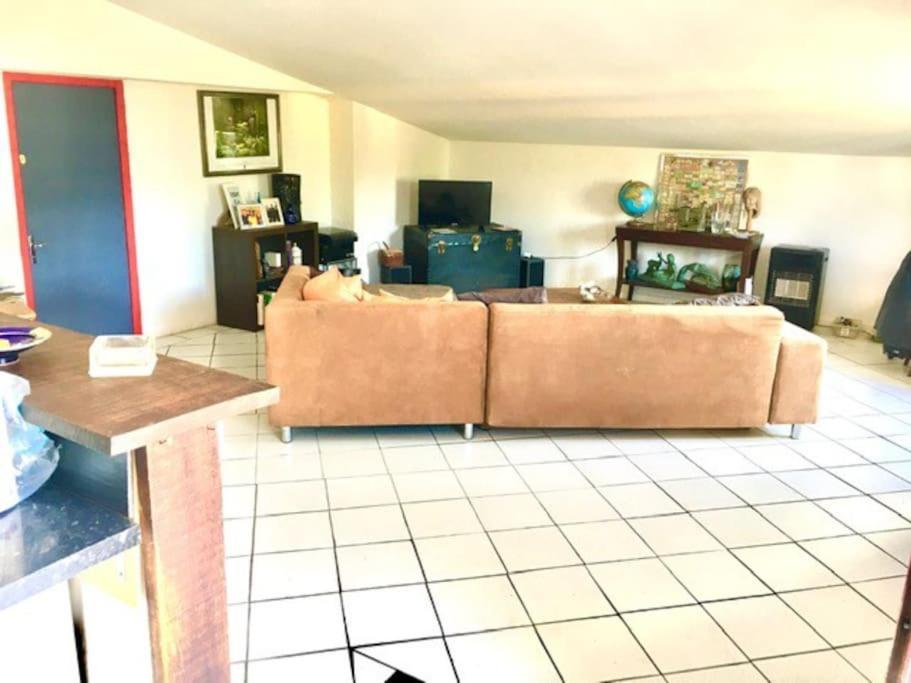 Le Depot Appartement Du Canal 80M2 A Champvert Exteriör bild