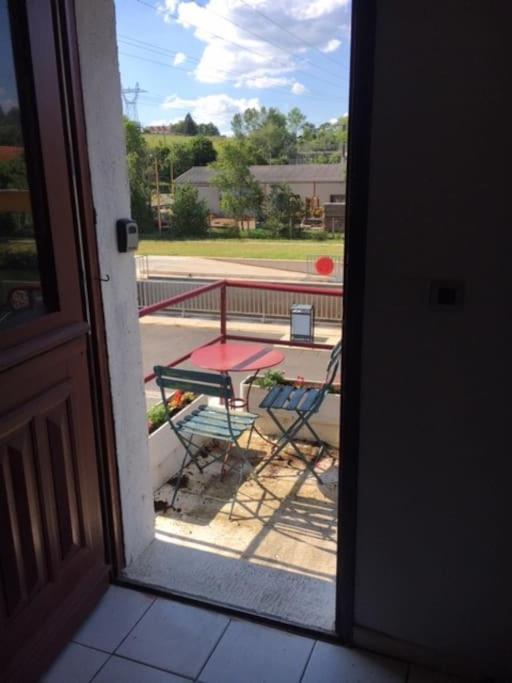 Le Depot Appartement Du Canal 80M2 A Champvert Exteriör bild